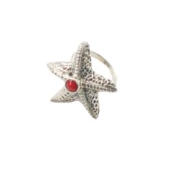 Bague argent et corail rouge en forme d'étoile de mer.