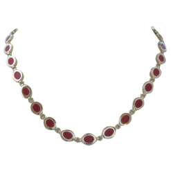 Collier argent doré et corail rouge, motif ovale.