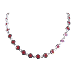 Collier argent 925/000 et 28 motifs ronds en corail rouge de méditerranée