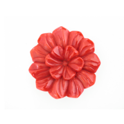 fleur sculptée en corail rouge