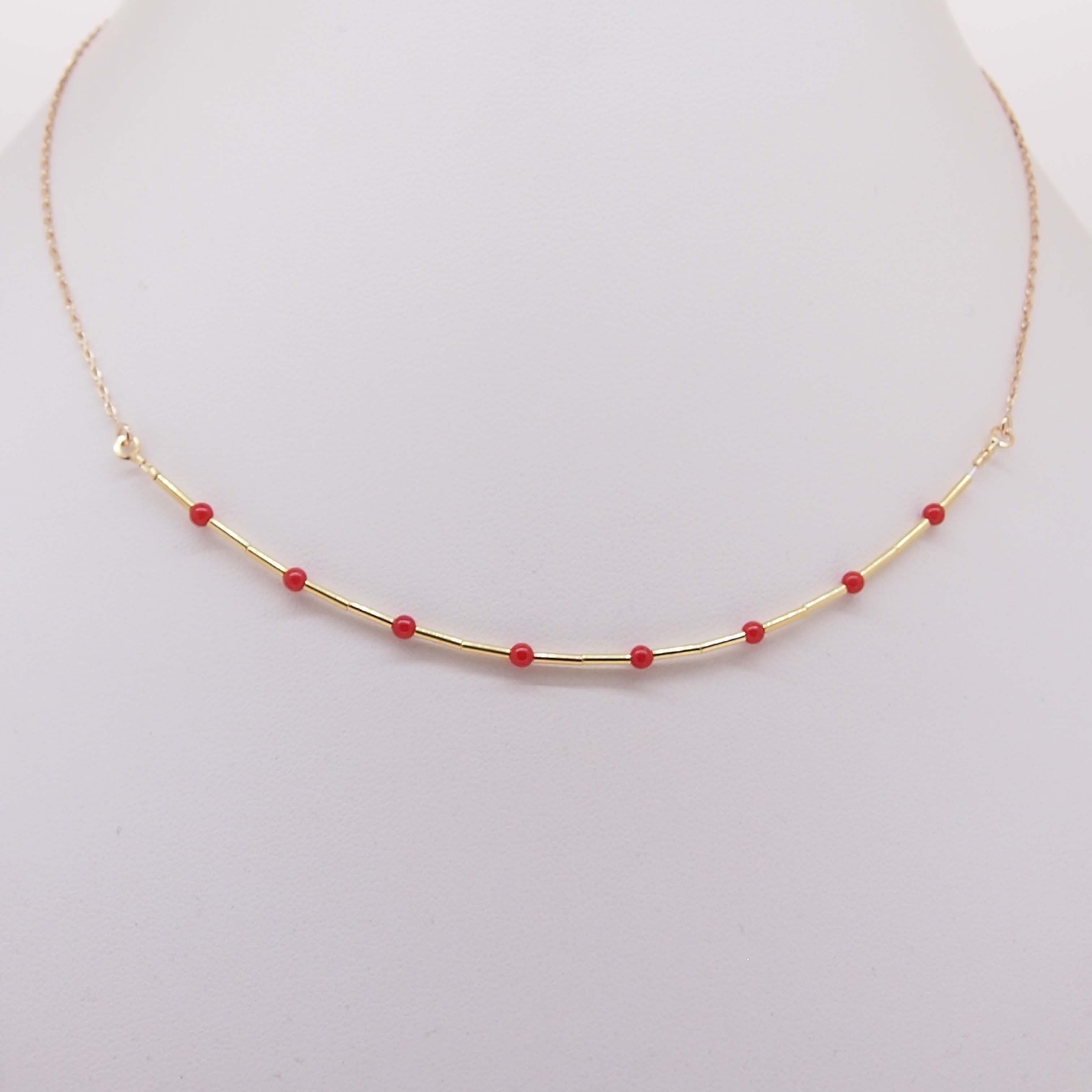 collier perles corail rouge de méditerranée tubes chaînette et fermoir argent doré
