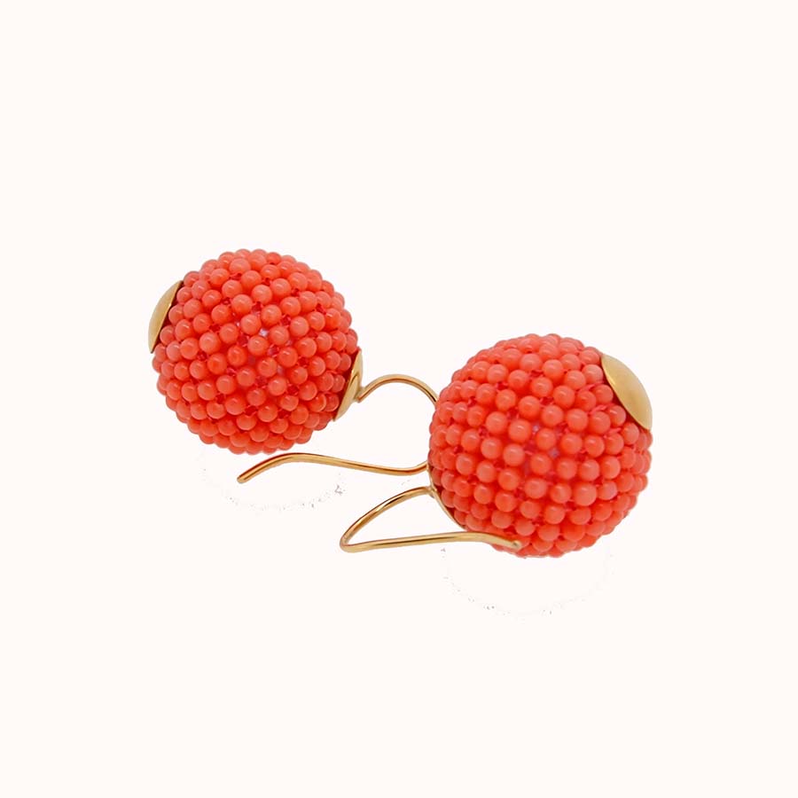 Boucles D'oreilles Vintage Puces En Or Jaune 18K Avec Corail Rouge Intense - Élégance Rétro