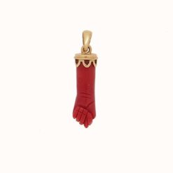 pendentif main taillée corail rouge de méditerranée corse calotte or jaune 18k