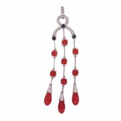 Pampilles gouttes de corail rouge, diamants et saphirs sur or blanc 18 k