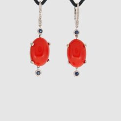 boucles d'oreilles or blanc 18k cabochon corail rouge de corse méditerranée ovales et saphir et diamants