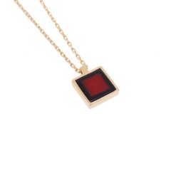 Collier argent doré motif carré corail rouge et marbre noir